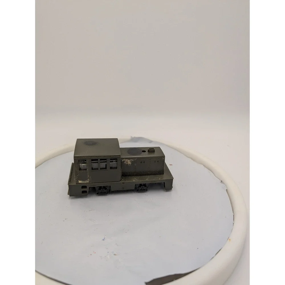 Vintage Military Green Diesel Switcher Locomotive Model Train‎ Engine HO Scale